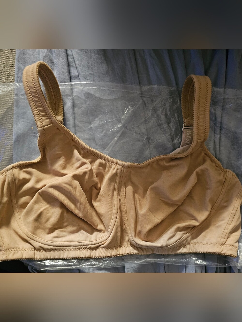 EUC AMOENA BEIGE MASTECTOMY BRA SIZE 42C